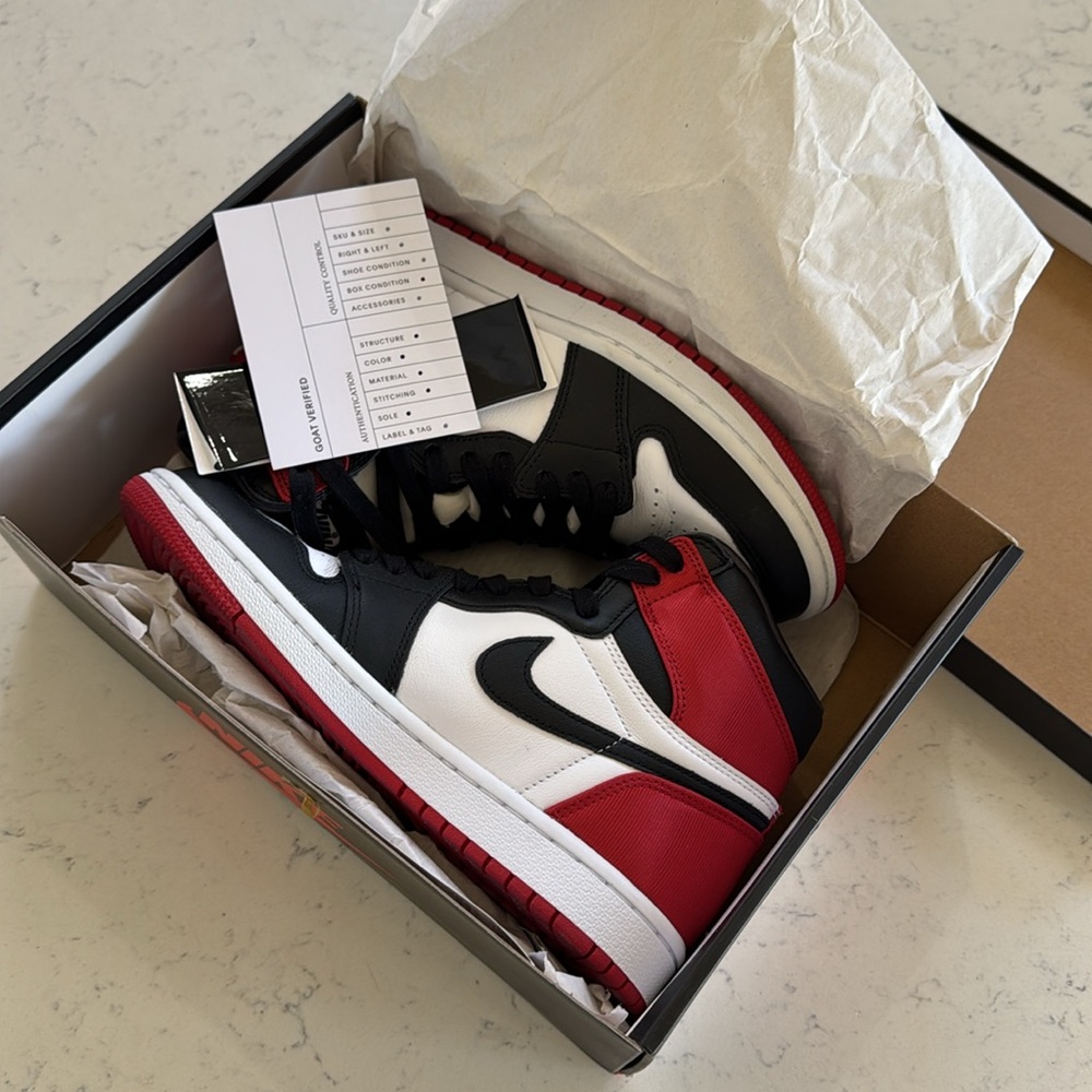 Wmns air Jordan 1 high OG black white varsity red satin - Picture 8 of 8